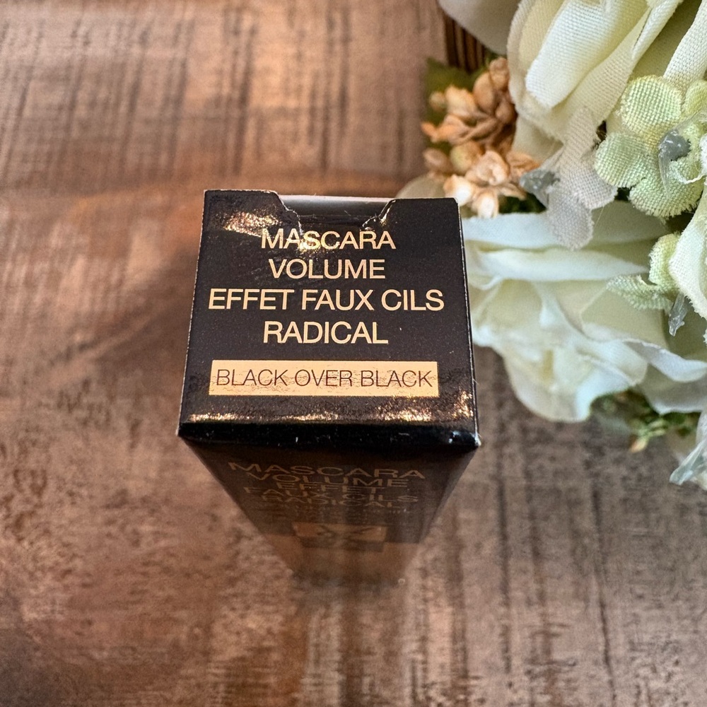 NEW Yves Saint Laurent YSL Volume Effect FAUX CILS Mascara in BLACK OVER BLACK! - Picture 5 of 6